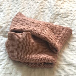 [100% new] Knit Infinity Scarf